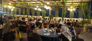 Pembinaan GTK MTsN 2 Lamongan di acara Family Gathering: ASN Diharapkan miliki ANEKA